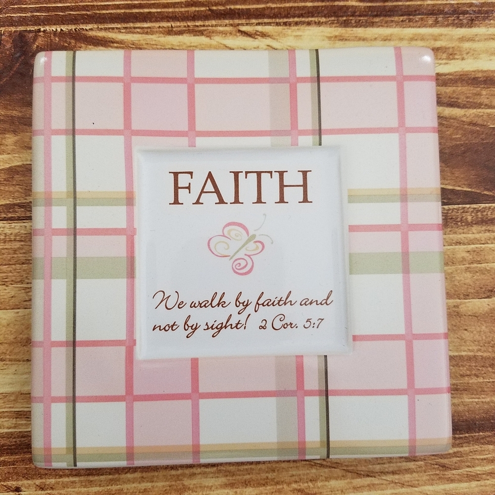 Women Of Faith Pink Plaid Plaque Tile Ceramic Desktop 2 Corinthians 5:7